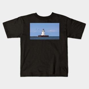 Cleveland Harbor West Pierhead Lighthouse Kids T-Shirt